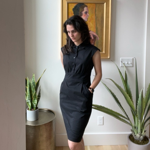 Ann Taylor Dresses & Skirts - Ann Taylor Classic Sleeveless Shirt Dress with Pockets - Black - Size 8